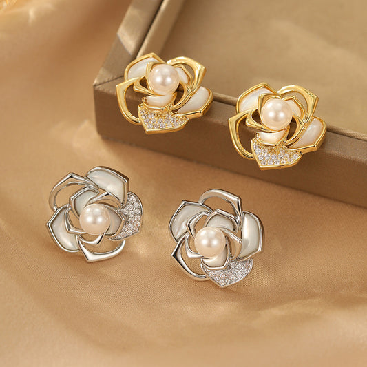 Natural Shell Flower Earrings: Fashionable, Light Luxury, Real Gold Plated