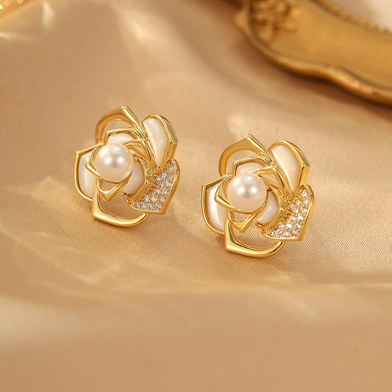 Natural Shell Flower Earrings: Fashionable, Light Luxury, Real Gold Plated